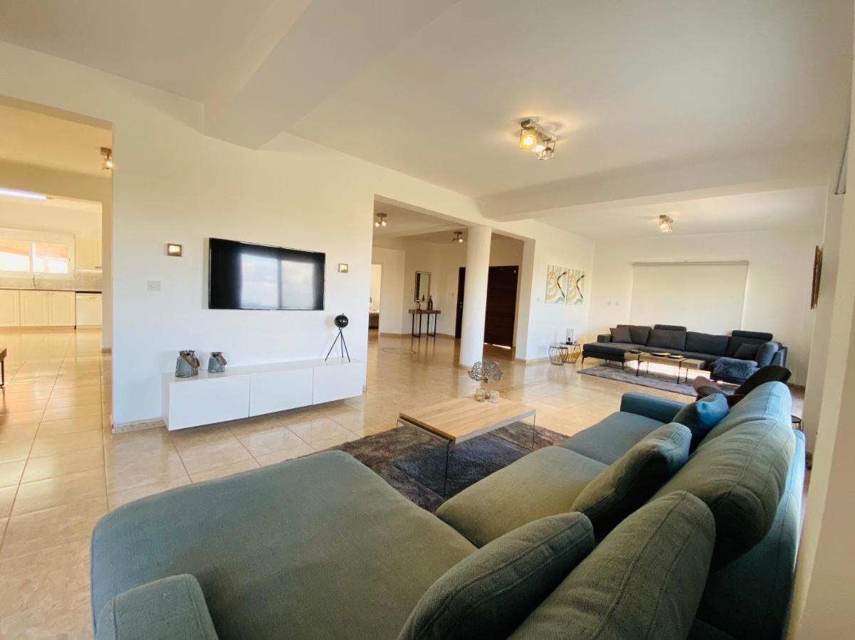 Acropolis Villa 8 Хлоракас Экстерьер фото